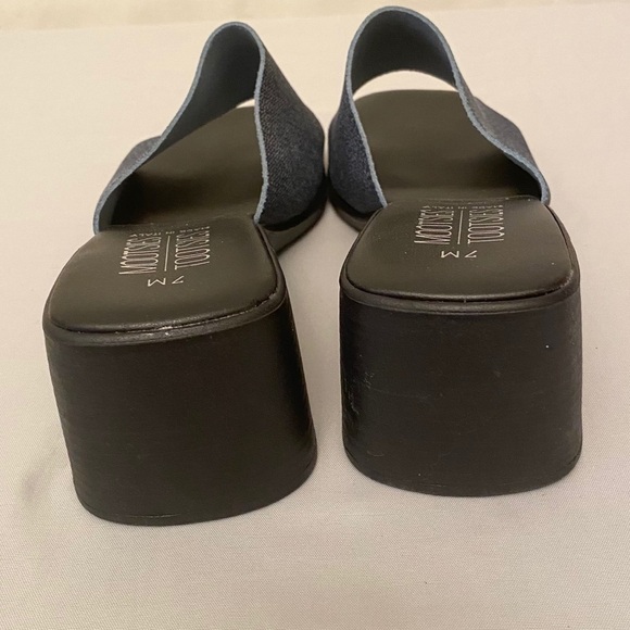 MOOTSIES TOOTSIES Denim-Look Slip On Sandals - Picture 3 of 9